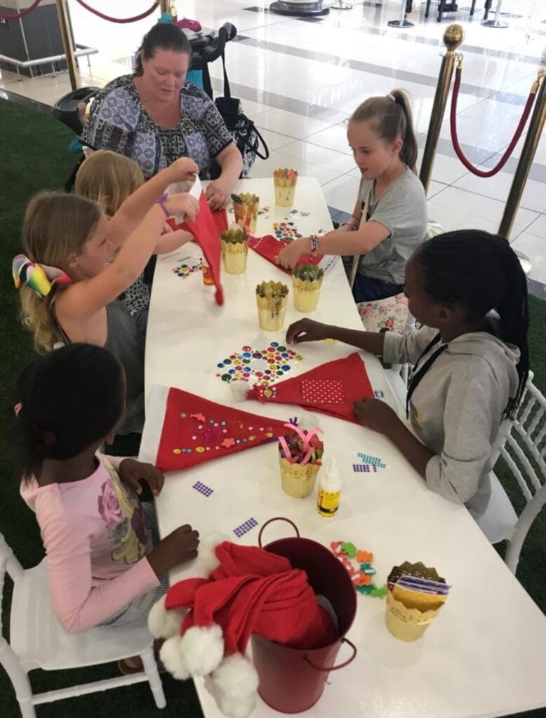 Kids craft at Bedford Centre