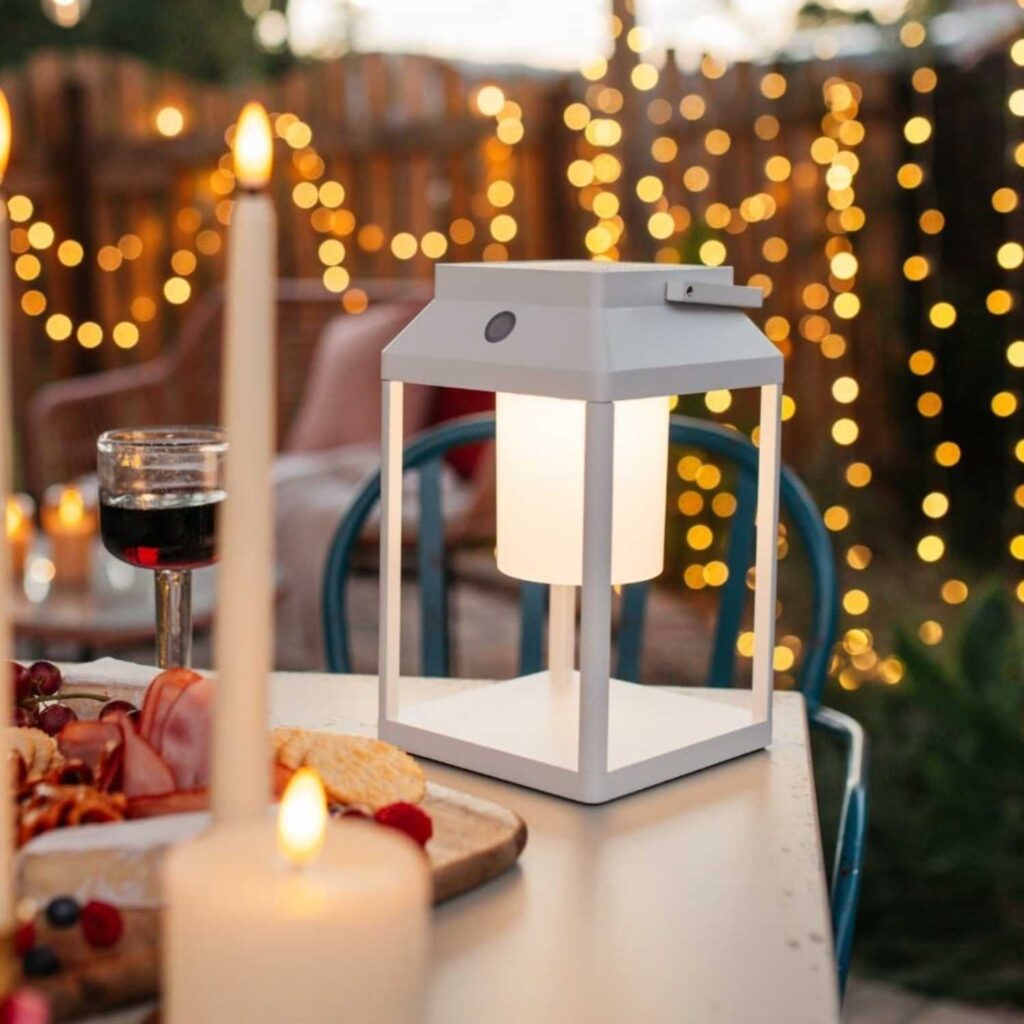 Stellar Lighting Solar Glow Lantern in White
