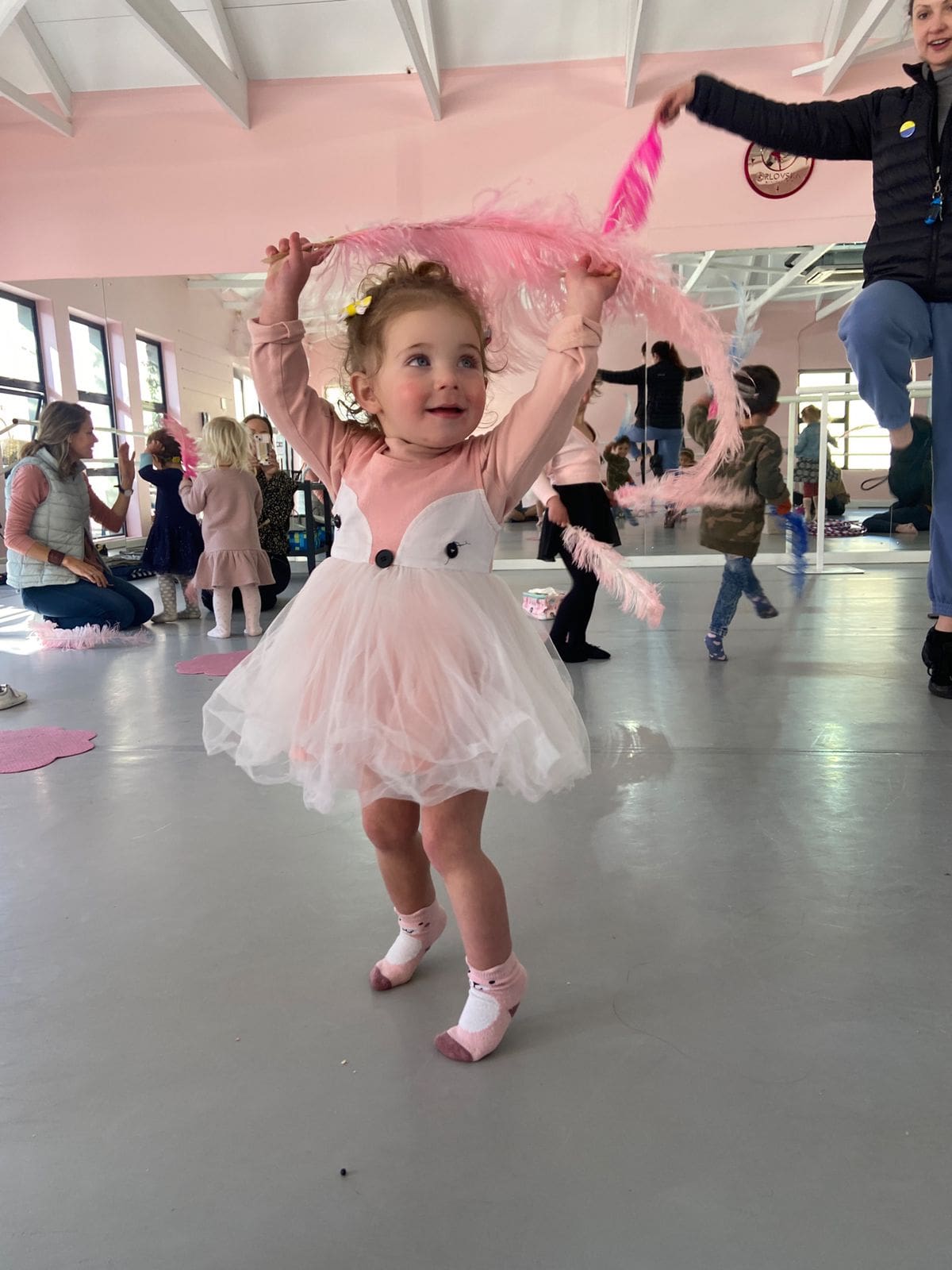 dance-school-for-kids-with-a-creative-approach-hello-lifestyle-mag