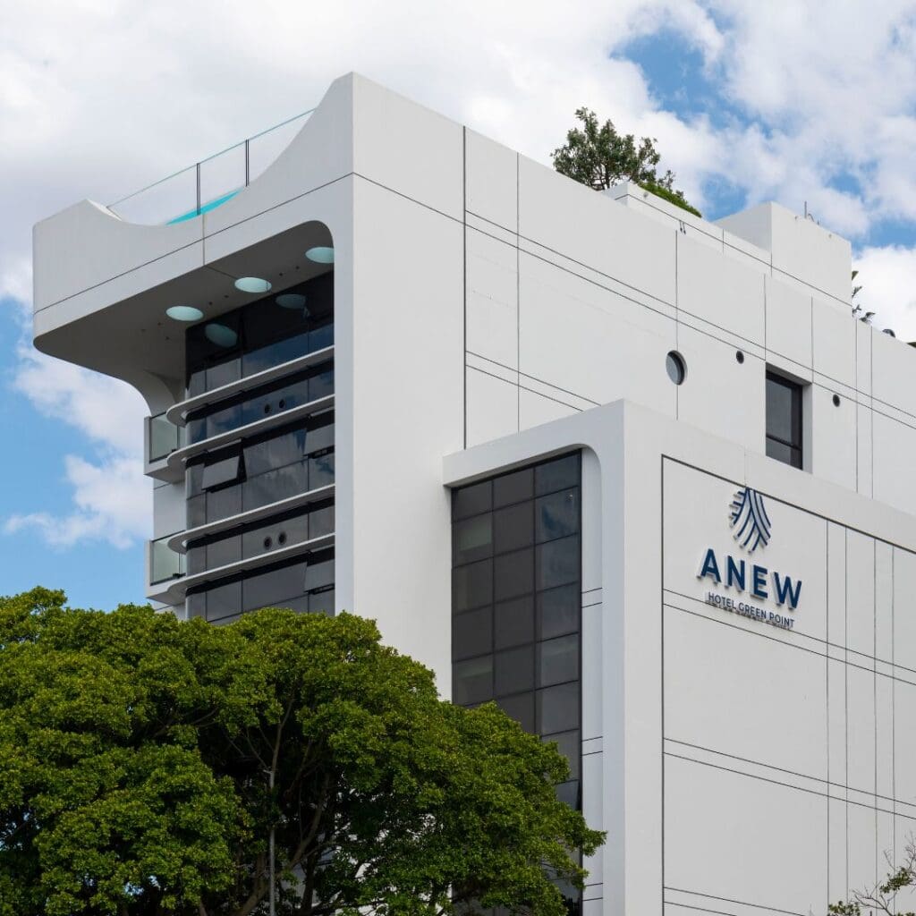 Win with ANEW Hotel Green Point and friends