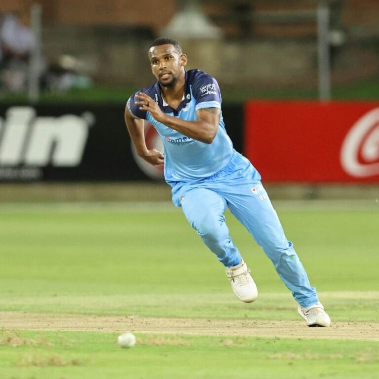 Win tickets to the cricket at SuperSport Park (1)