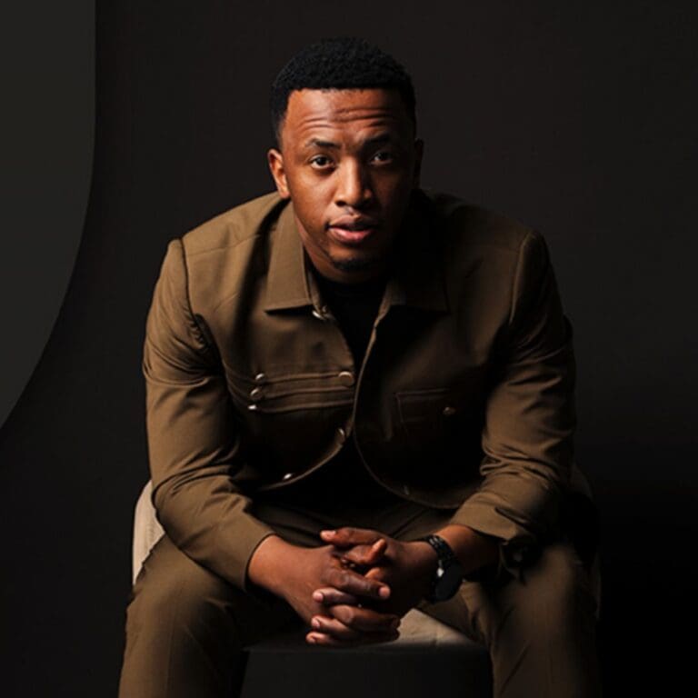 Dumi Mkokstad