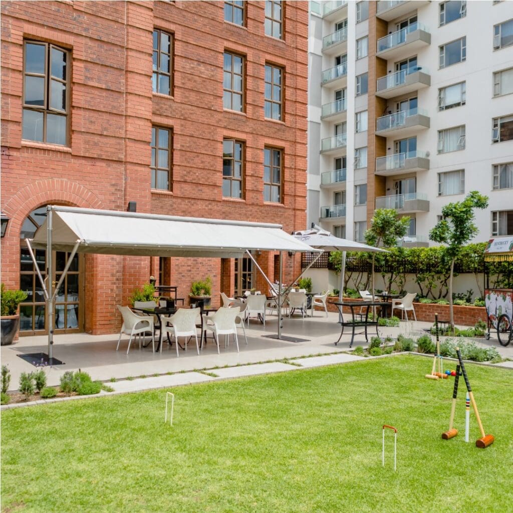 Level Four Terrace at Southern Sun’s 54 on Bath