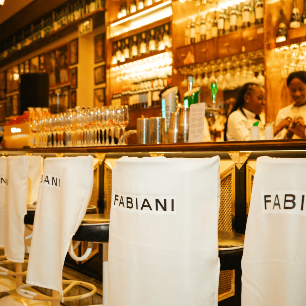Fugazzi hosts Members Only event