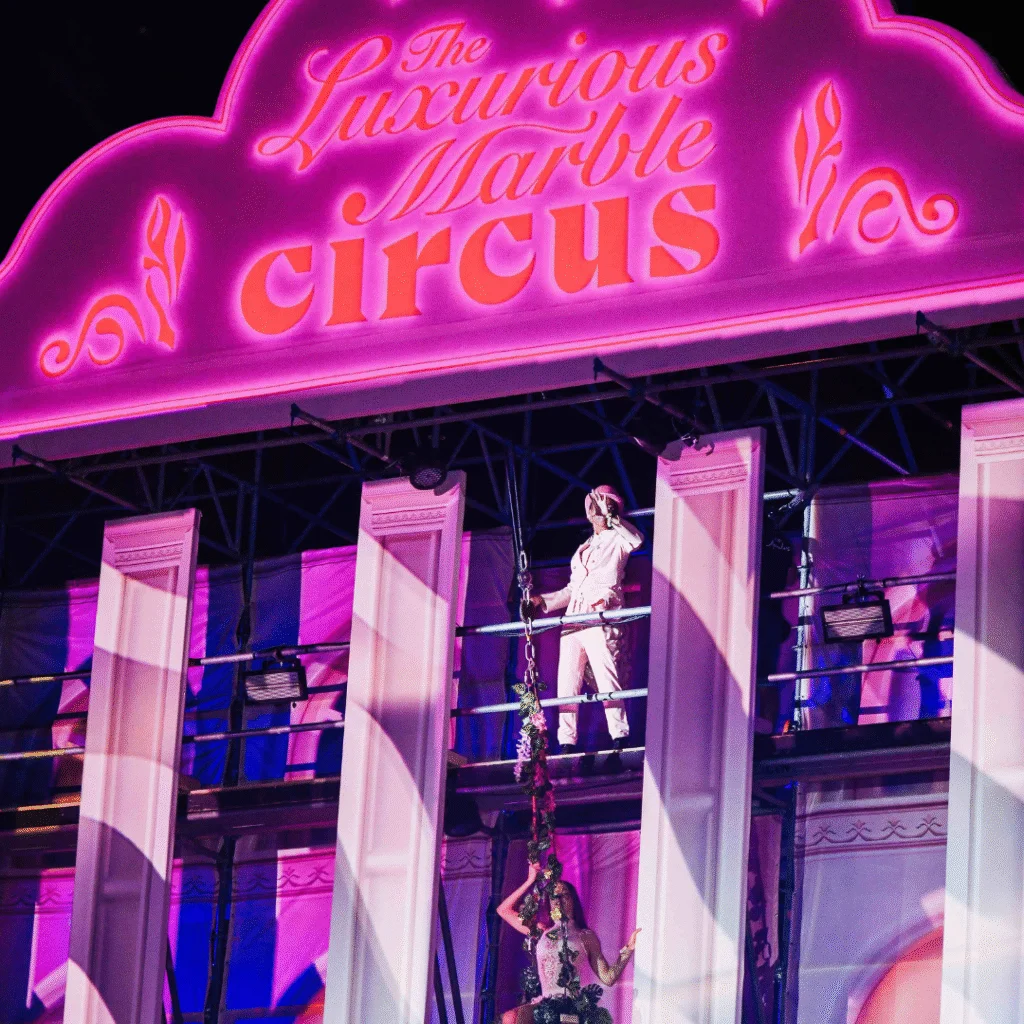 Luxurious Marble Circus Performances on Main Stage