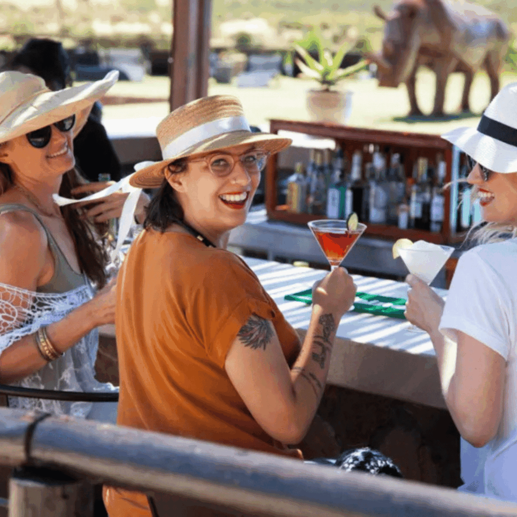 Drinks and dining at Aquila