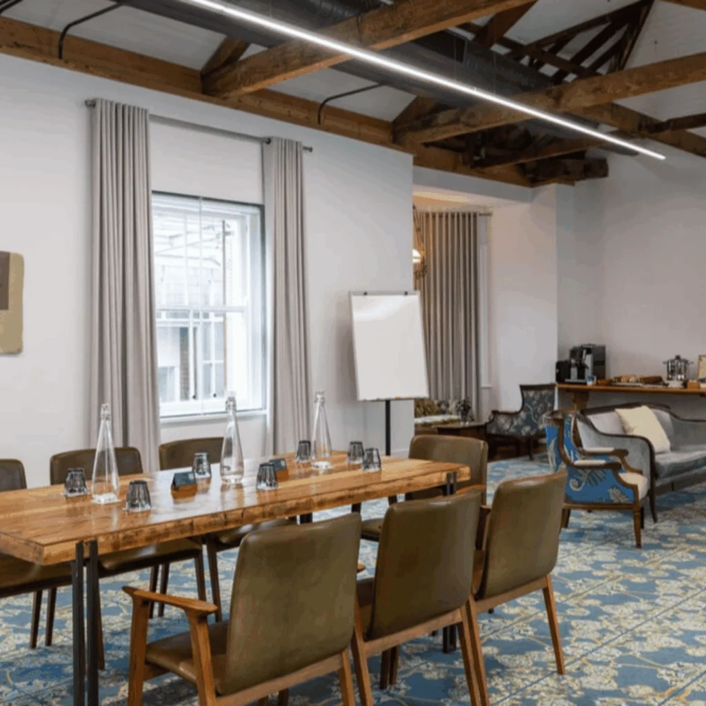 The Vineyard Hotel Medium Conference Room