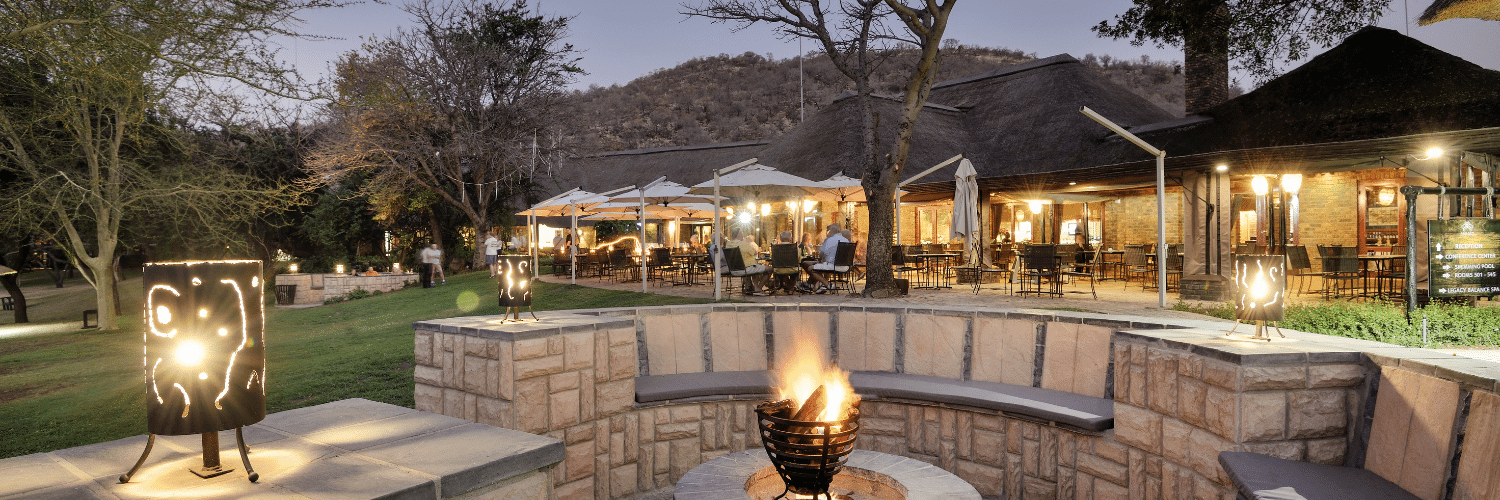 Bakubang Bush Lodge Outdoor Fire & Seating