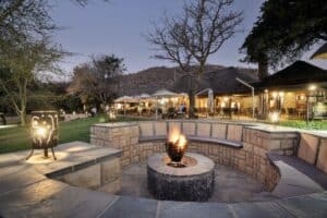 Bakubang Bush Lodge Boma Fire