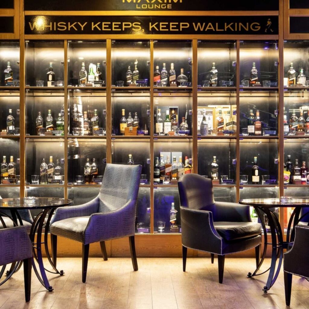 Maxim Whiskey lounge